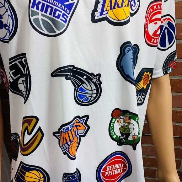 Men's Basketball Sports Multiple Teams Logo Jerseys size XL - Picture 3 of 7